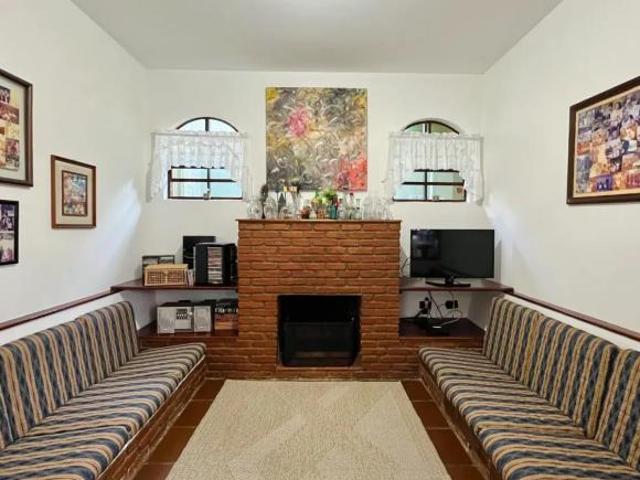 Casa mobiliada venda com 289m² em um terreno de 864m² | 5 quartos, 4 banheiros e 3 vagas de garagem