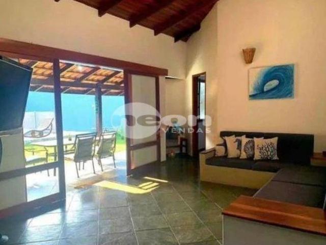 Casa Mobiliada à Venda em Maresias