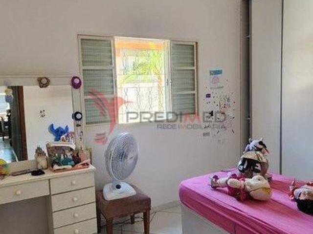 Casa Mobiliada de 4 Quartos, Piscina Churrasqueira, garagem para 4 Carros,Par.
