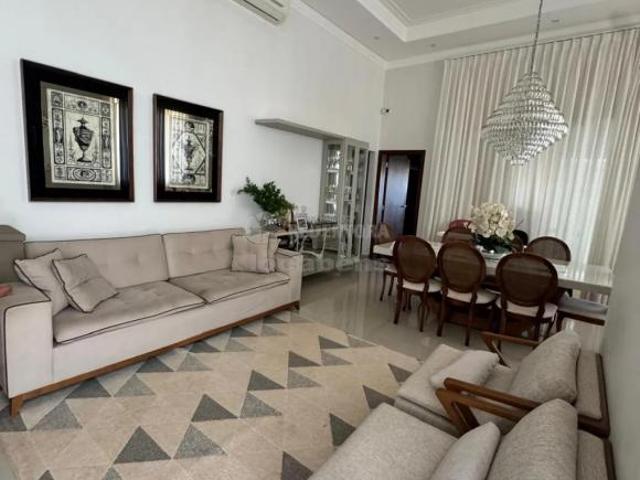 Casa mobiliado com acabamento de alto padrão e pronta pra morar