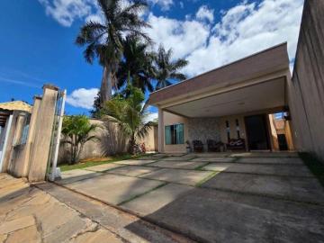 CASA MODERNA 280M² 4 QUARTOS COND. FECHADO RUA 3 VICENTE PIRES 4 VAGAS