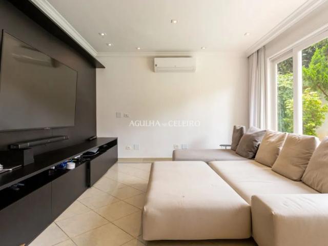 Casa moderna com ambientes integrados à venda em Alto de Pinheiros – 12766