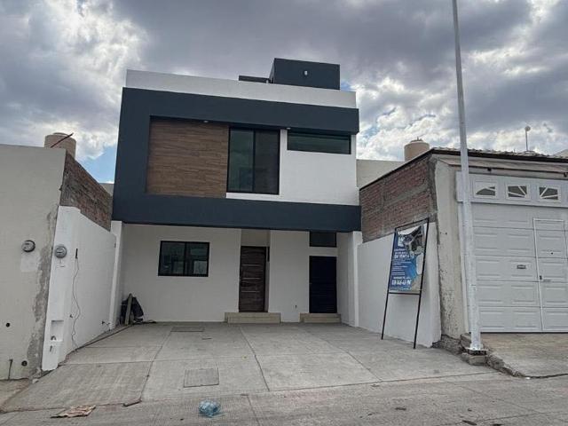 Casa moderna con roof garden y vista panor?mica