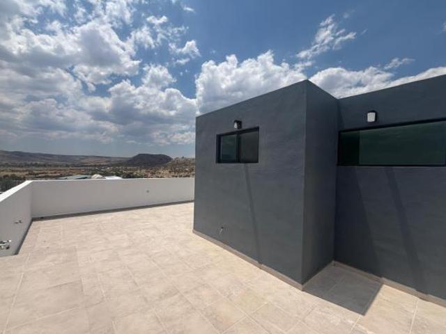 Casa moderna con roof garden y vista panorámica