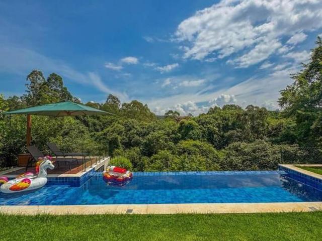 Casa Moderna a Venda no Itahyê com Linda Vista para Reserva!