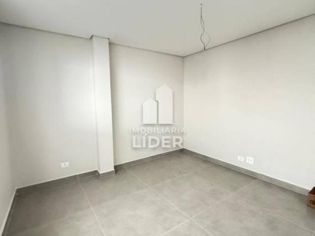 Casa Moderna em Condomínio no Bairro Boa Vista