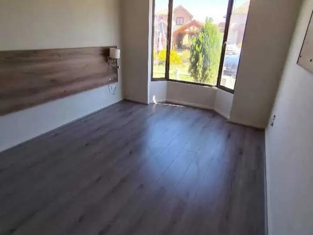 Casa Moderna En Barrio Tranquilo 184708