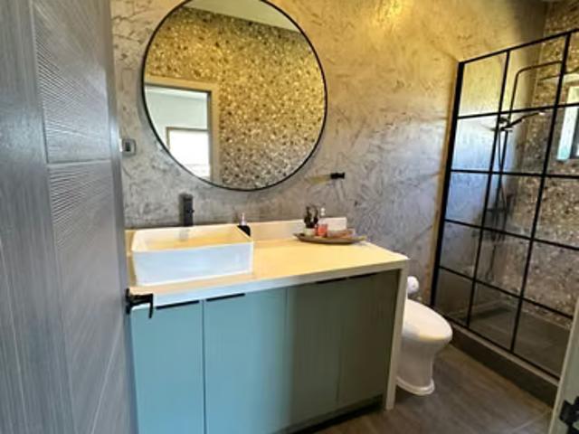Casa Moderna en parcela con bosque nativo y piscina | 2 dormitorios por 8500.00 en Puerto Varas