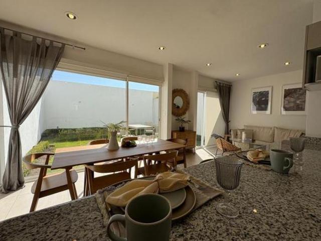 CASA MODERNA EN VENTA EN SAN MATEO ATENCO CON JARDÍN