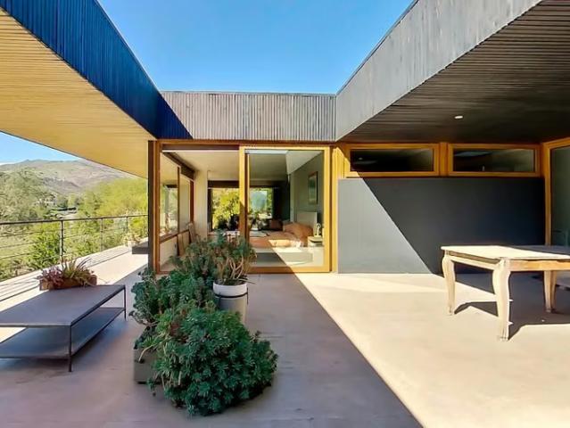 Casa Moderna Espectaculares Vistas Al Valle. Con obra guesa lista para ampliar en segundo nivel. 3 dormitorios por 12800.00 en Colina