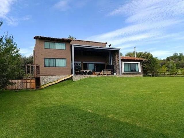 CASA MODERNA, JARDIN, TAPALPA COUNTRY CLUB
