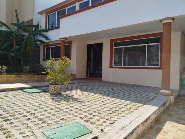 Casa Moderna muy comoda para familia mediana