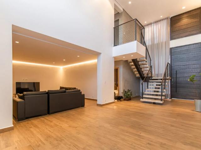 Casa moderna para alugar no Park Way – SMPW Quadra 1 | 4 suítes | Piscina | Energia Solar