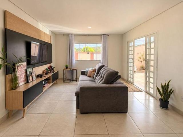 CASA MODERNA RIACHO FUNDO SUCUPIRA 2 QUARTOS PERMUTA ARMÁRIOS PORCELANATO QUINTAL LOTE DE 280M²