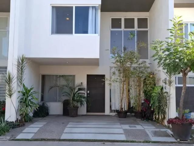 Casa moderna y amueblada en venta Puerto Vallarta