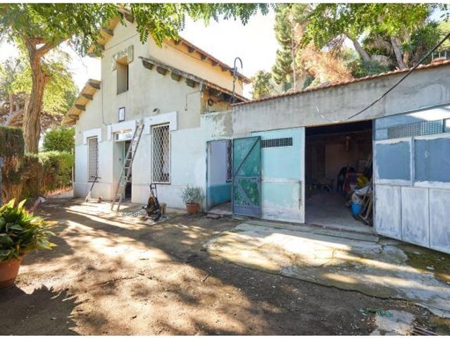Casa modernista catalogada en venta – Carretera de les Aigües, Parque Natural de Collserola