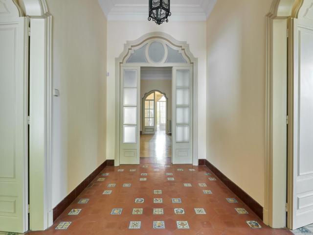 Palacete modernista en el corazón de Cardedeu Una joya arqui. 310m² Cardedeu