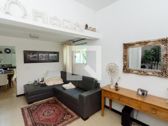 Casa, Monte Castelo, 3 Quartos, 385 m2 Contagem