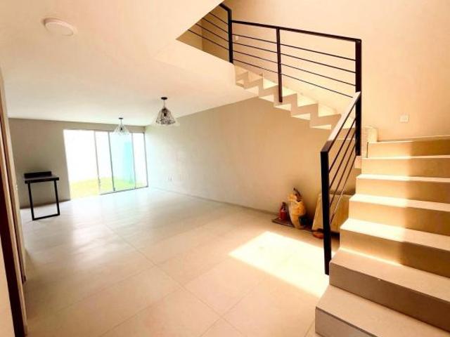Casa Nueva al Sur de la Ciudad