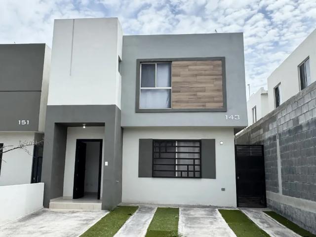 Casa Nueva Amueblada en RENTA en Villas Castellana