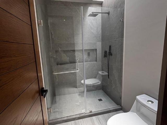 Casa Nueva con 3 Rec?maras con closet y ba?o y cochera para 2 autos
