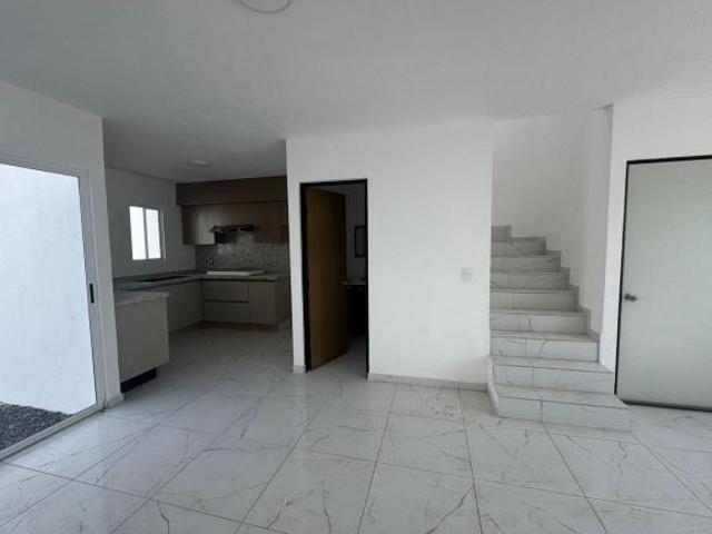 CASA NUEVA CON ACABADOS RESIDENCIALES