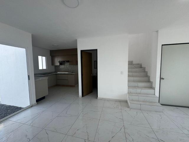 CASA NUEVA CON ACABADOS RESIDENCIALES