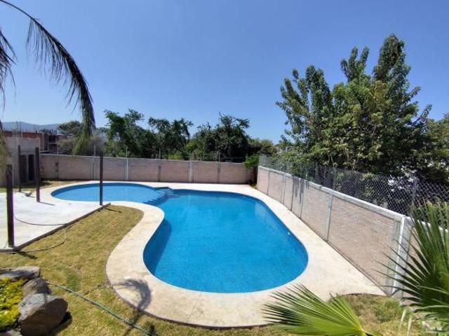 CASA NUEVA CON ALBERCA 3 MIN CENTRO JIUTEPEC