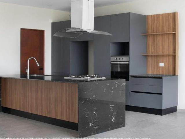 CASA NUEVA CON BUENOS ACADOS Y DISEÑO EN LA ZONA COUNTRY DE VILLAHERMOSA