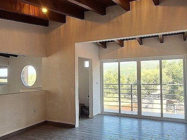 Casa nueva con dise?o contempor?neo y hermosa vista en Santa Mar?a Pipioltepec