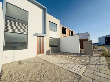 Casa nueva con recamara en planta baja en Punta del Sol a 80 m del Periferico altura Valsequillo Pue