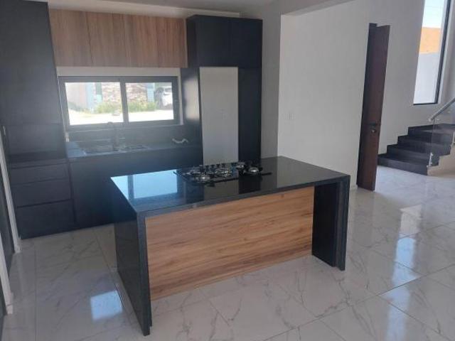 CASA NUEVA CON RECAMARA EN PLANTA BAJA FRACC RESIDENCIAL POR COL REX