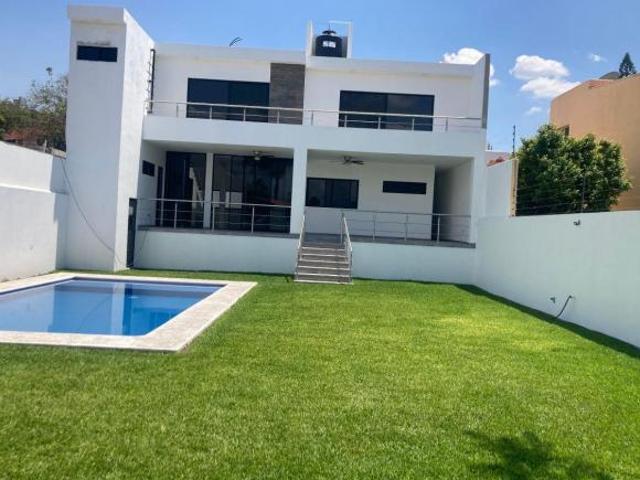 CASA NUEVA CON SEGURIDAD Y RECÁMARA EN PLANTA BAJA