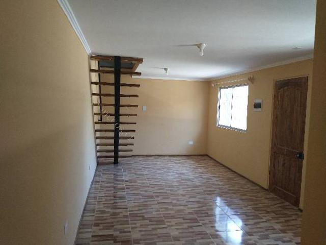 Casa nueva de 2 pisos en arriendo Cerro Navia