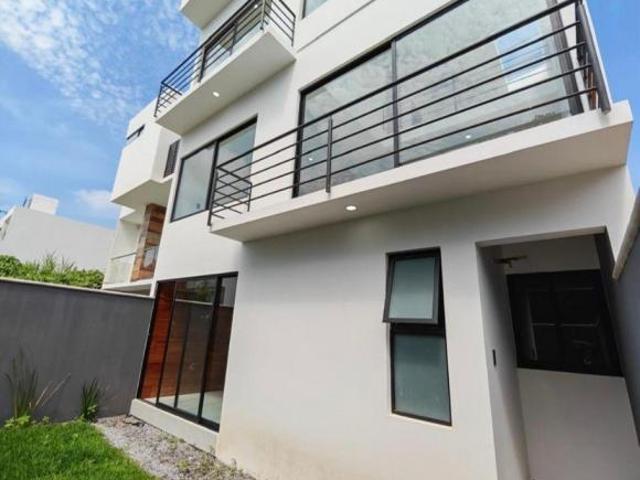 Casa NUEVA en ANIMAS 3 recamaras más estudio o 4° recamara en planta baja