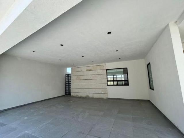 Casa Nueva en La Escondida Disponible para Rentar o Comprar