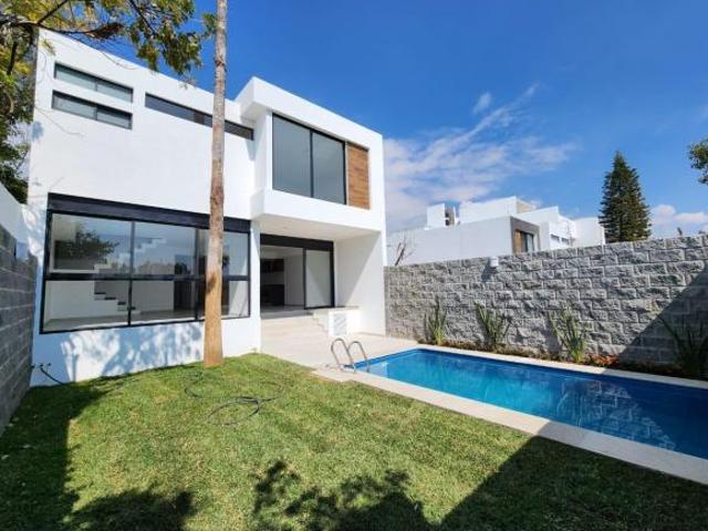 CASA NUEVA EN PRIVADA CON VIGILANCIA EN RANCHO CORTÉS