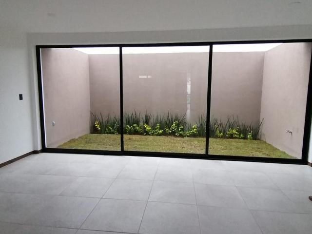 Casa nueva en renta, en fraccionamiento privado, atr?s de Costco