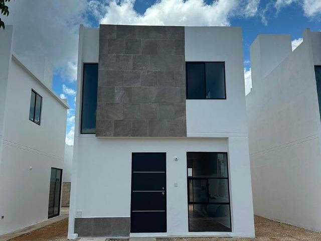 Casa nueva en renta en Privada Esmeralda Los héroes Mérida