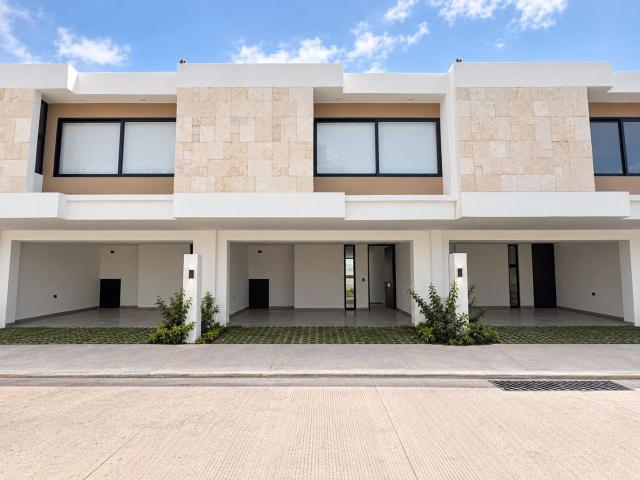 Casa Nueva en Renta Real Campestre Vhsa