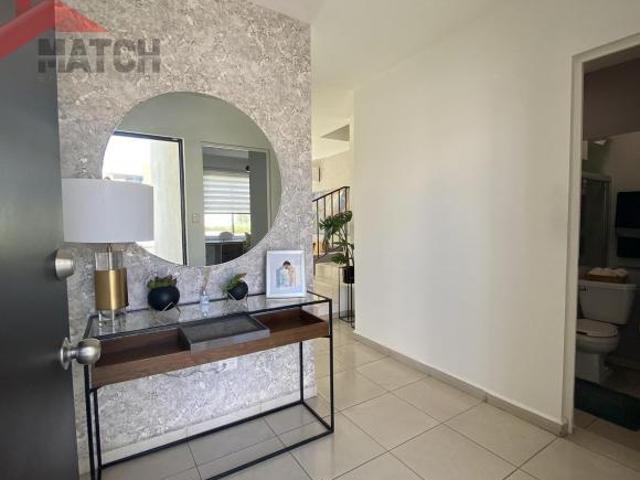 Casa Nueva en Triana Residencial