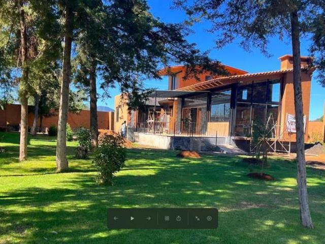 Casa Nueva en Venta Orilla Lago de Patzcuaro Fracc Privado