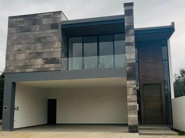 Casa Nueva en Venta – Aysso 1er Sector, Carretera Nacional