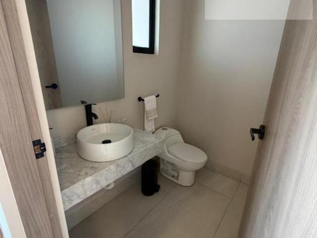 Casa nueva en venta a precio de Pre venta Eje Metropolitano