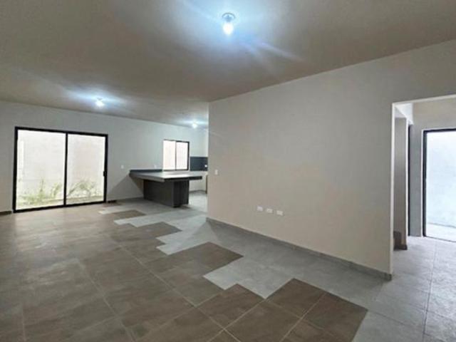 CASA NUEVA EN VENTA AL ORIENTE DE SALTILLO