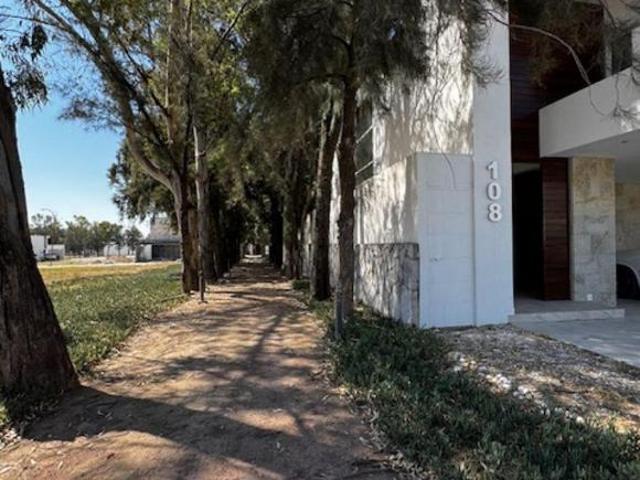 CASA NUEVA EN VENTA AL PONIENTE DE AGUASCALIENTES CARMEL RESIDENCIAL