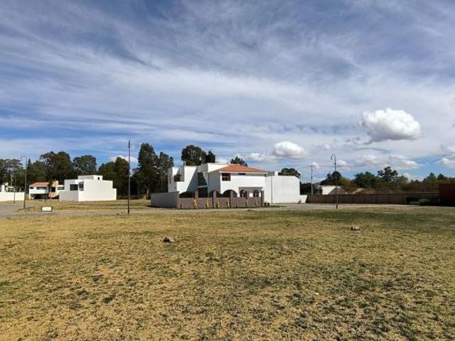 CASA NUEVA EN VENTA CON AMPLIO JARDIN EN ATLIXCO PUEBLA, FINCA LAS MEMORIAS