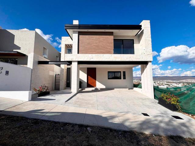 CASA NUEVA EN VENTA CON REC?MARA EN PLANTA BAJA EN ZANDA RESIDENCIAL ZONA NORTE LE?N GTO