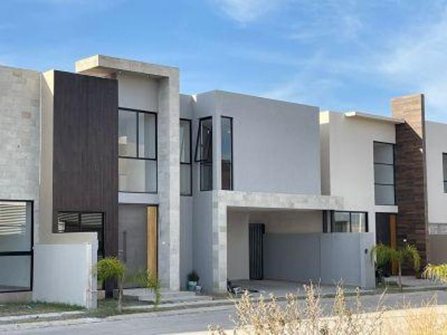 Casa nueva en Venta Condado La Pila