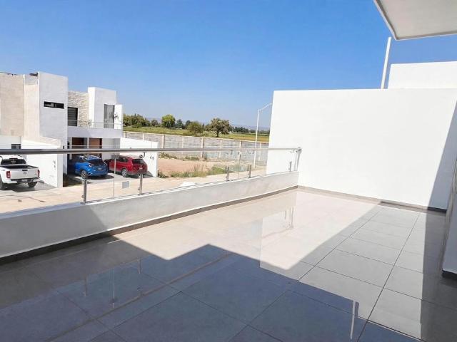 CASA NUEVA EN VENTA CORREDOR MEZQUITAL
